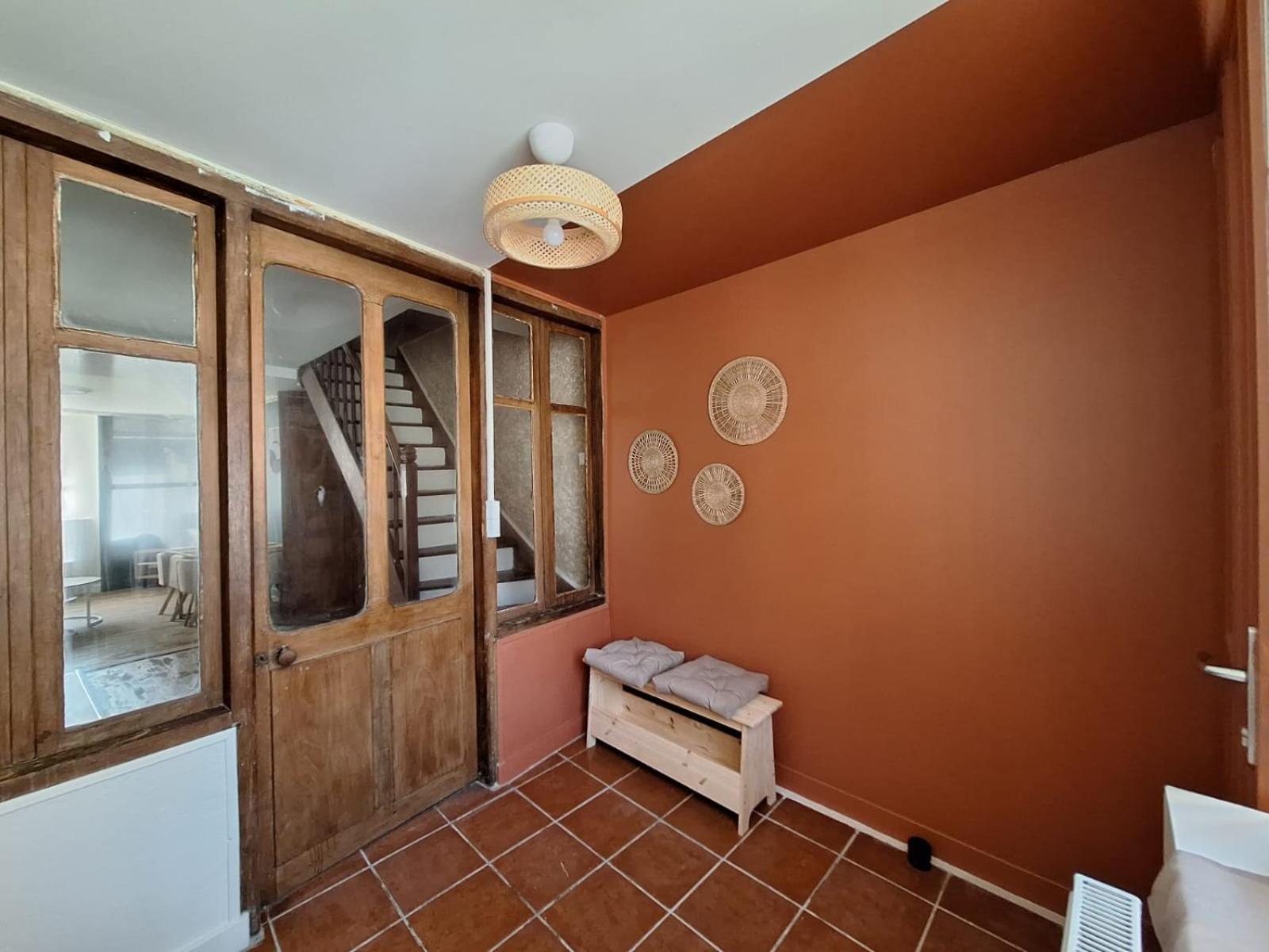 Charmante Maison A 2Min De La Porte St Jacques A Parthenay Eksteriør billede